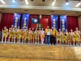 LINE ALBUM 20211211 長江獅子會-捐贈懷生國中女子籃球隊比賽及訓練經費十萬元社會服務活動 2 16